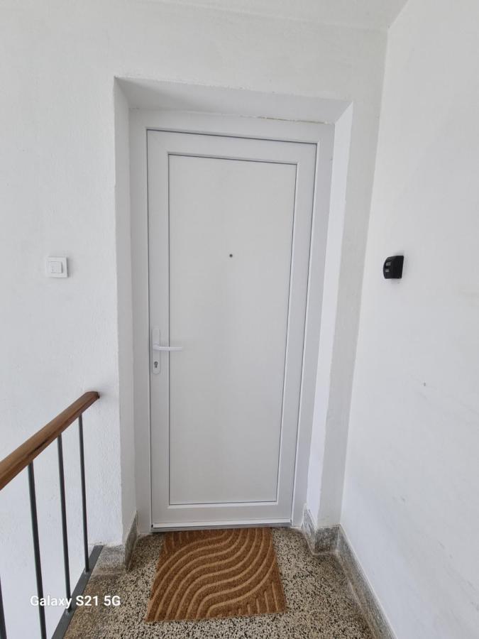 Rivarela Blu - Newly Renovated And Location Near Sea Appartement Novigrad Istria